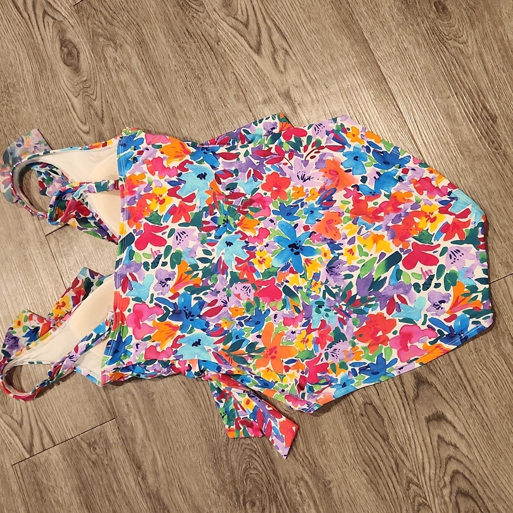 NEW W/Tags- Tommy Bahama Watercolor Floral Wrap Swimsuit- Size 14 - Picture 5 of 6